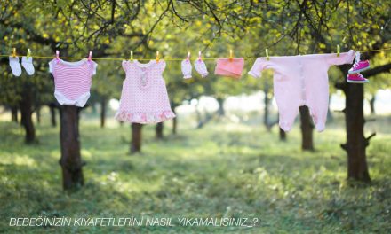 Bebeğinizin kıyafetlerini nasıl yıkamalısınız?